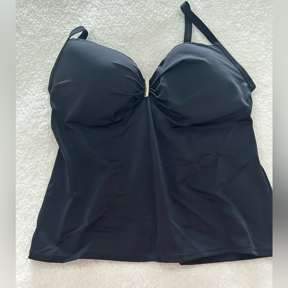 Victoria's Secret Black Swim
Top W Removable Pads 36D BNWOT Never Worn